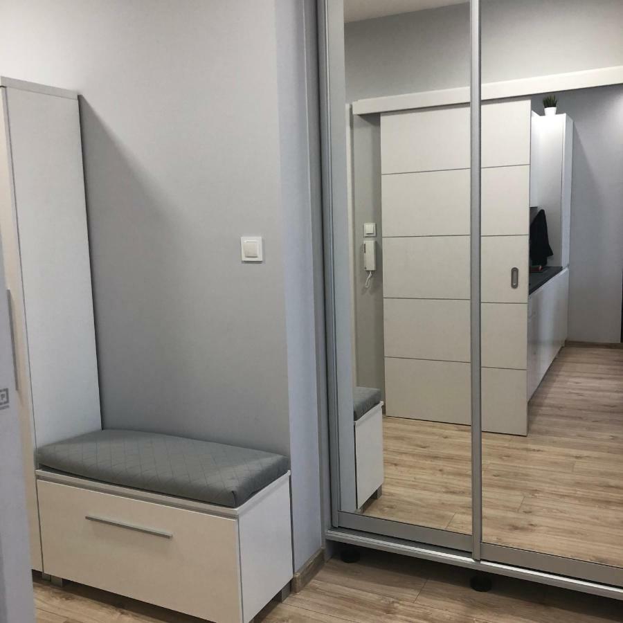 Klimatyzowany Apartament Roma Z Garazem Podziemnym Kielce Ngoại thất bức ảnh