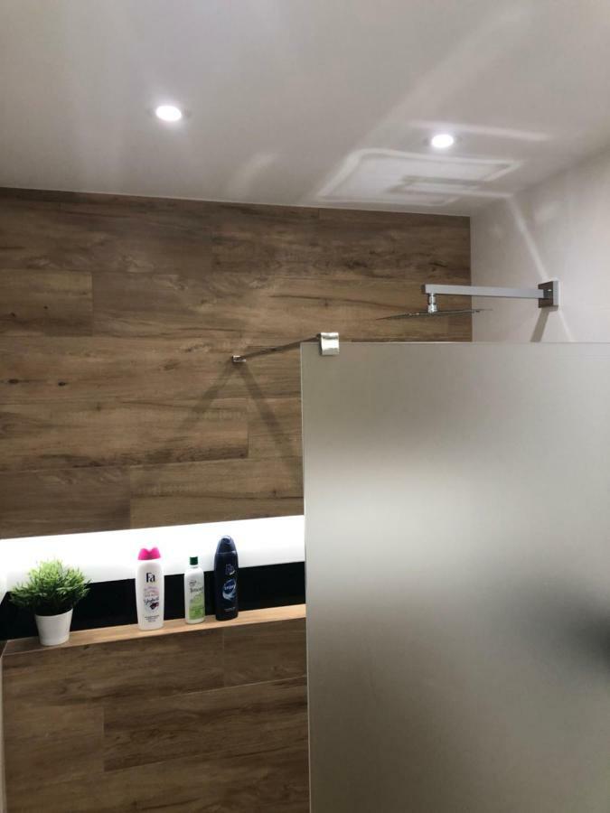 Klimatyzowany Apartament Roma Z Garazem Podziemnym Kielce Ngoại thất bức ảnh