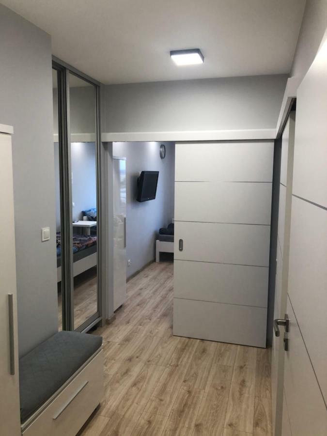 Klimatyzowany Apartament Roma Z Garazem Podziemnym Kielce Ngoại thất bức ảnh