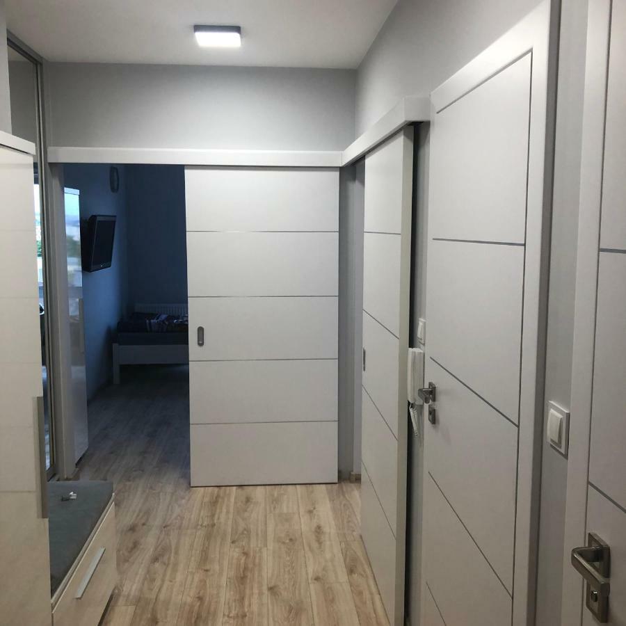 Klimatyzowany Apartament Roma Z Garazem Podziemnym Kielce Ngoại thất bức ảnh